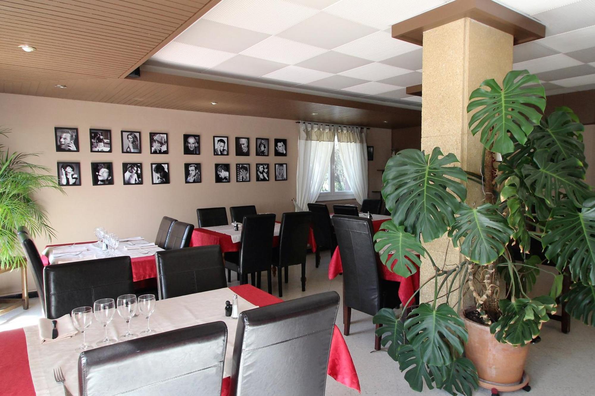 Saint-Nazaire  Hotel Le Valaurie מראה חיצוני תמונה