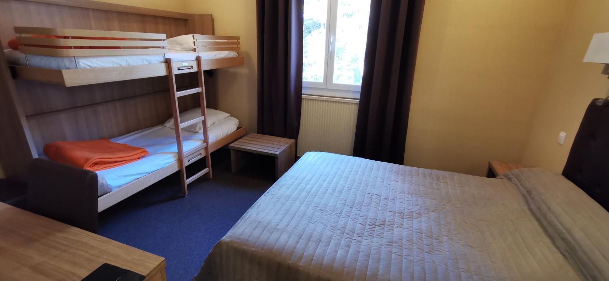 Saint-Nazaire  Hotel Le Valaurie מראה חיצוני תמונה