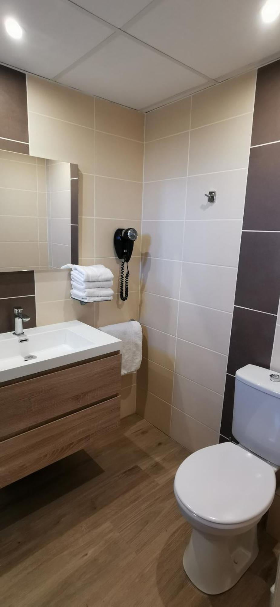 Saint-Nazaire  Hotel Le Valaurie מראה חיצוני תמונה