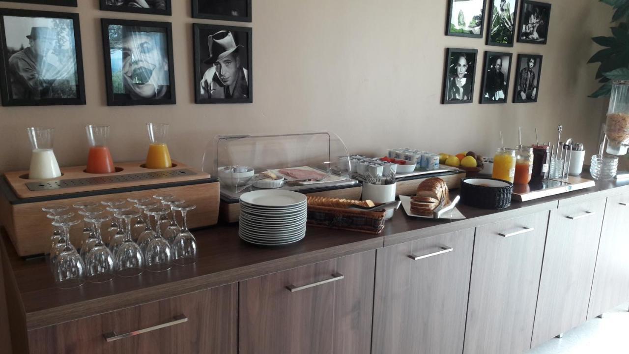 Saint-Nazaire  Hotel Le Valaurie מראה חיצוני תמונה