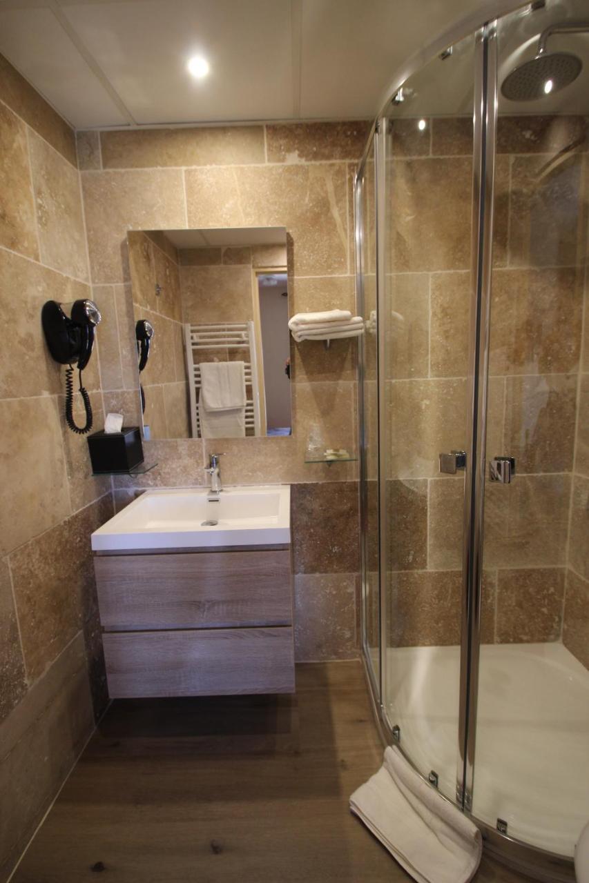 Saint-Nazaire  Hotel Le Valaurie מראה חיצוני תמונה